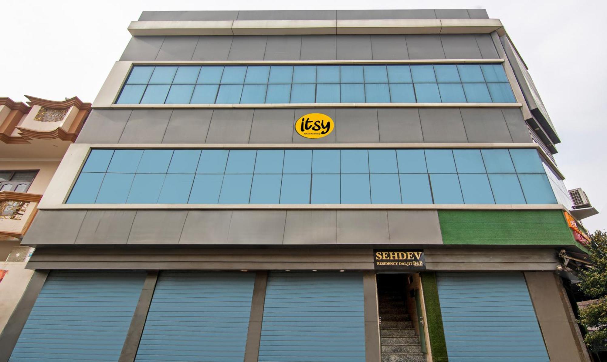 Itsy Hotels Sehdev Residency, Near Golden Temple Amritsar Dış mekan fotoğraf