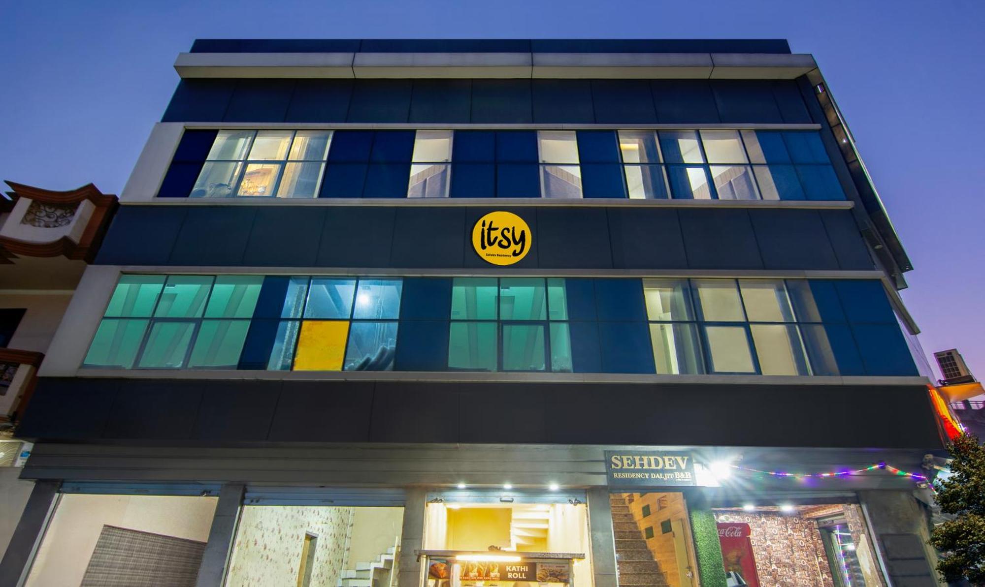 Itsy Hotels Sehdev Residency, Near Golden Temple Amritsar Dış mekan fotoğraf